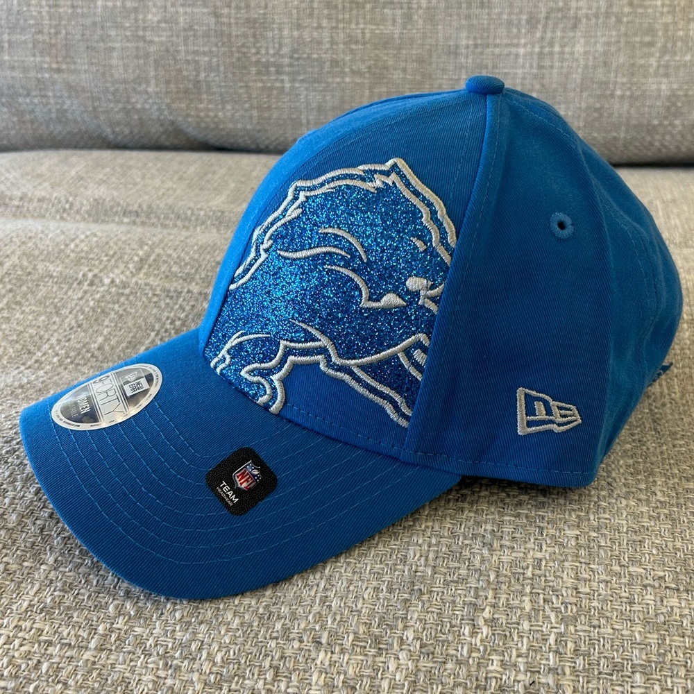 DETROIT LIONS New Era Women’s 9FORTY Adjustable Glitter Hat Blue